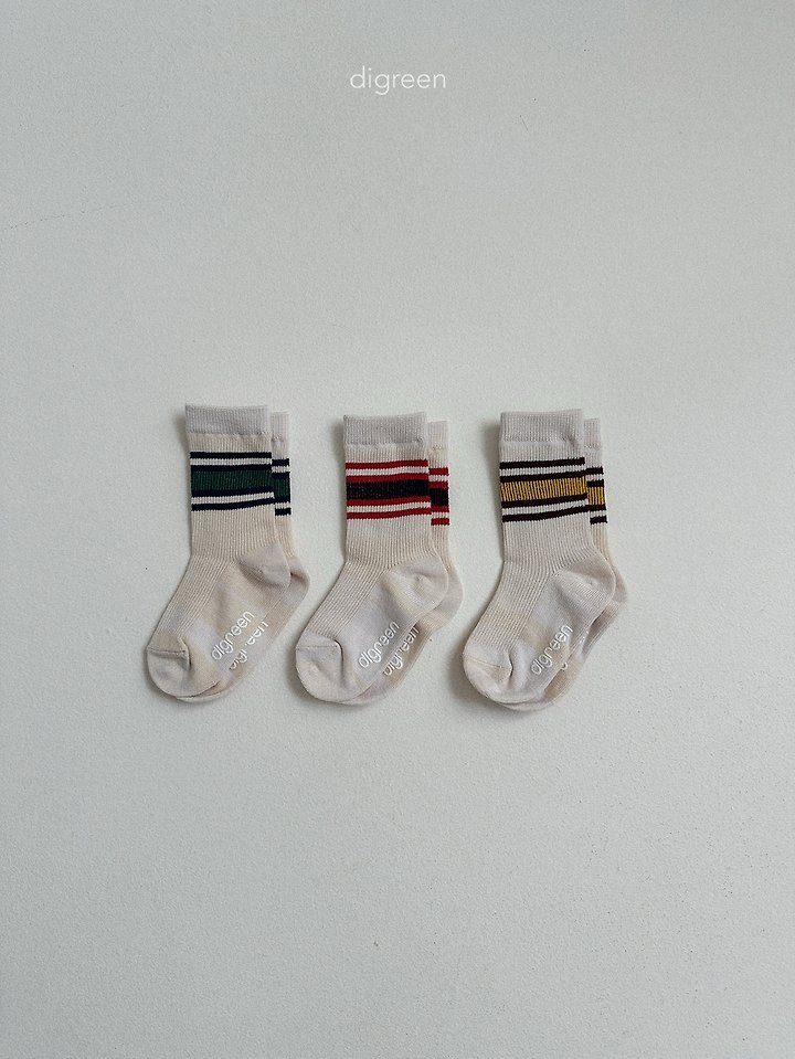 어센틱삭스 24