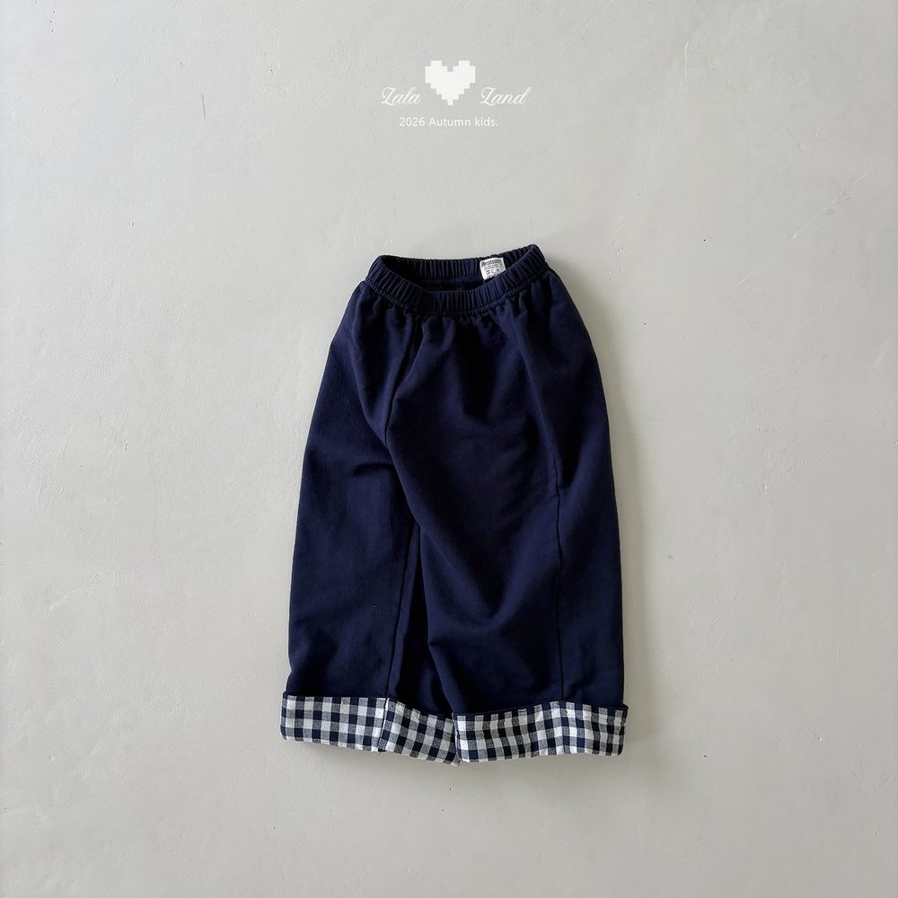체크배색바지 4