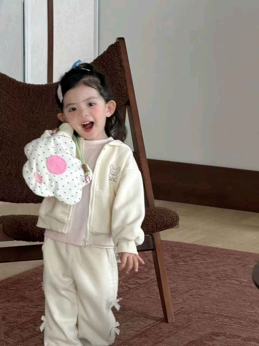 토끼후드셋업 4