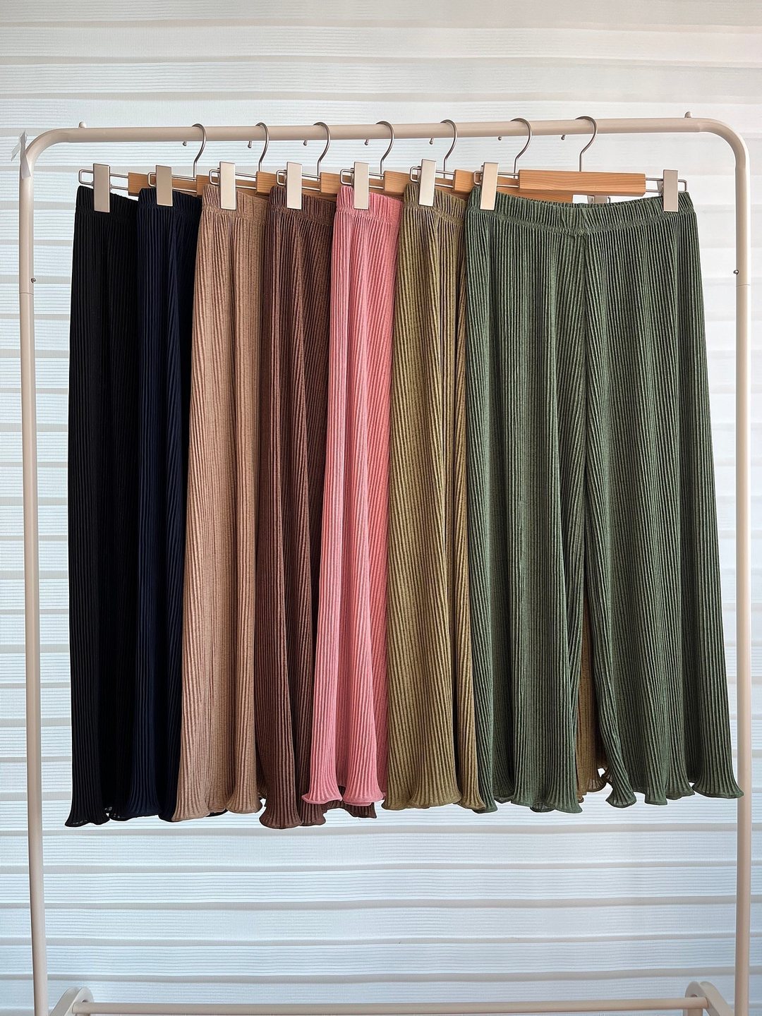 골지 주름 무지 8부 통바지