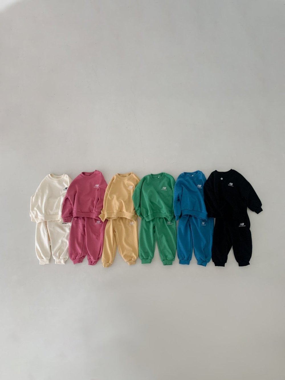 1+1 맨투맨 상하복