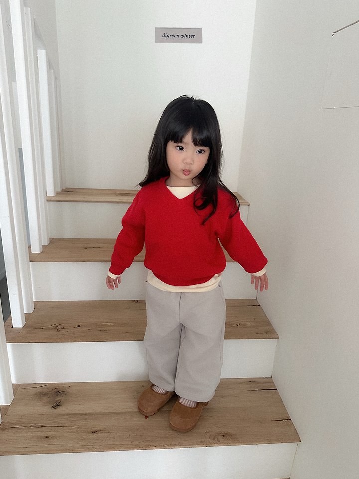 코지브이넥니트