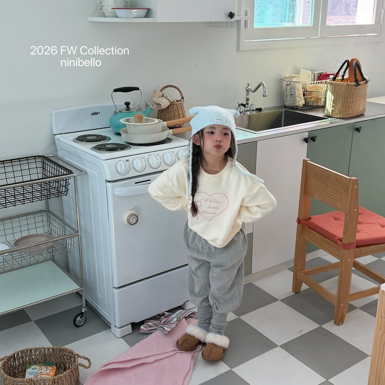 러블리크롭맨투맨 22