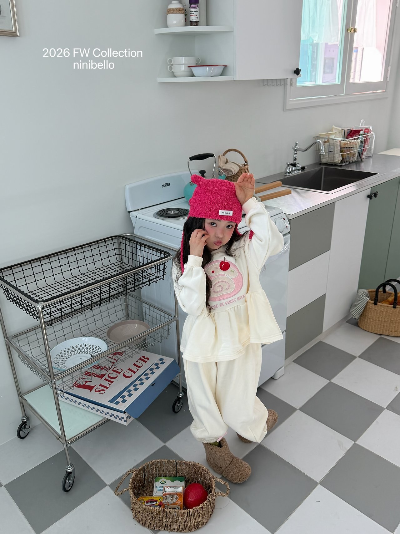 롤케익프릴맨투맨
